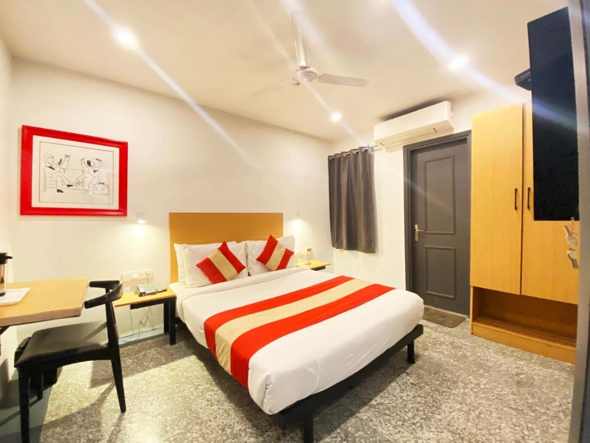 Hotel Golden Saffron By Qotel-Punjabi Bagh Neu-Delhi Exterior foto