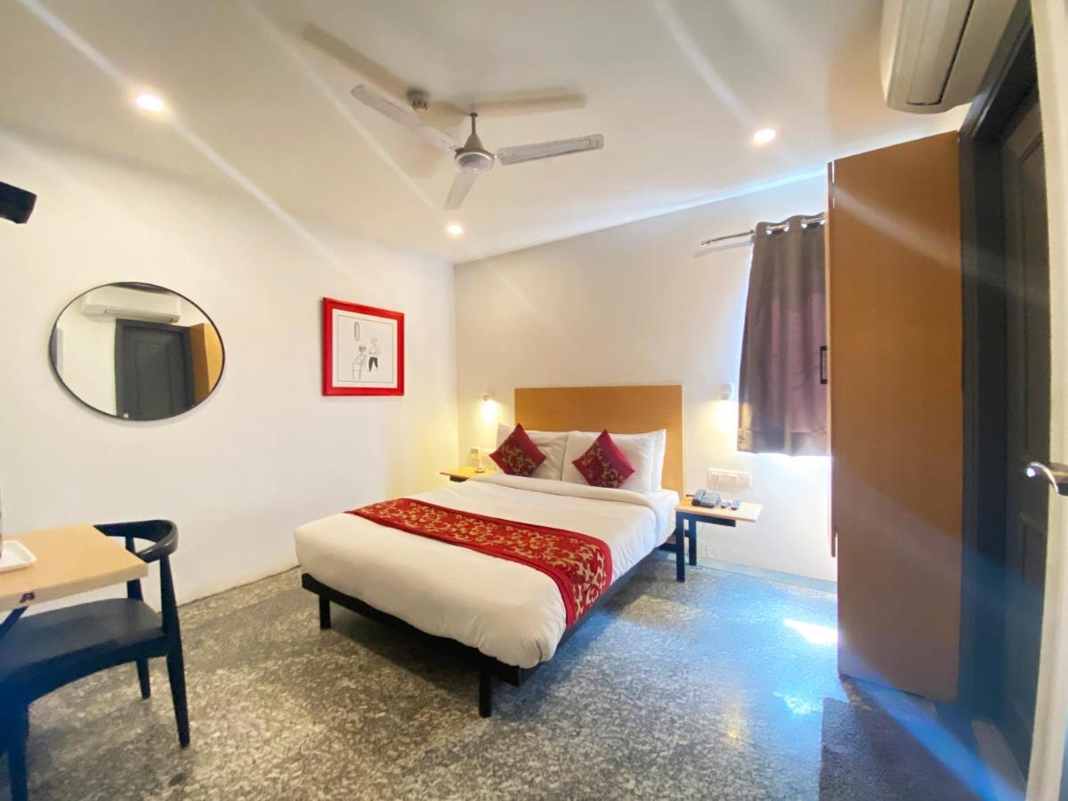 Hotel Golden Saffron By Qotel-Punjabi Bagh Neu-Delhi Exterior foto