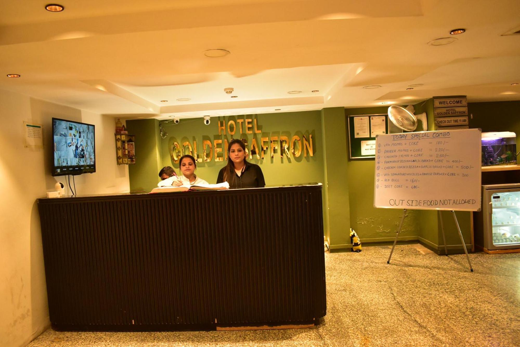 Hotel Golden Saffron By Qotel-Punjabi Bagh Neu-Delhi Exterior foto